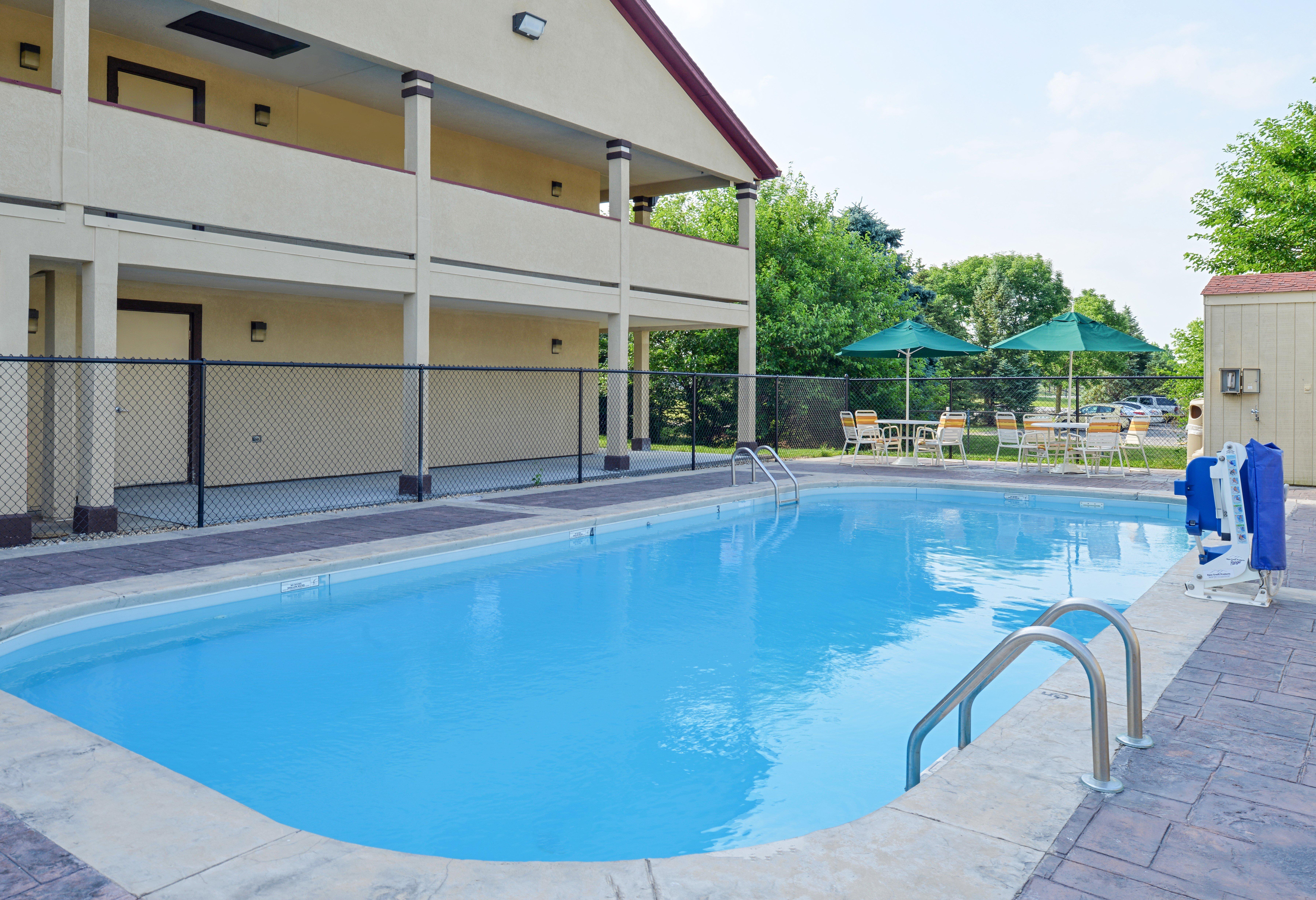 Red Roof Inn Indianapolis - Greenwood Bagian luar foto